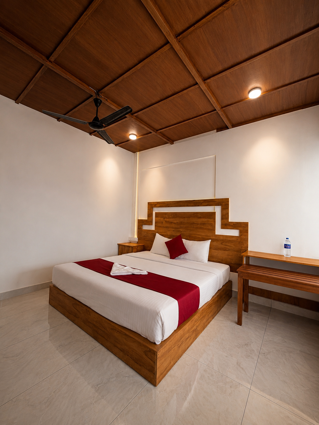 A-frame double room with a warm wooden ceiling